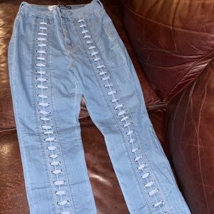 FASHION NOVA LACE UP JEANS SIZE 13